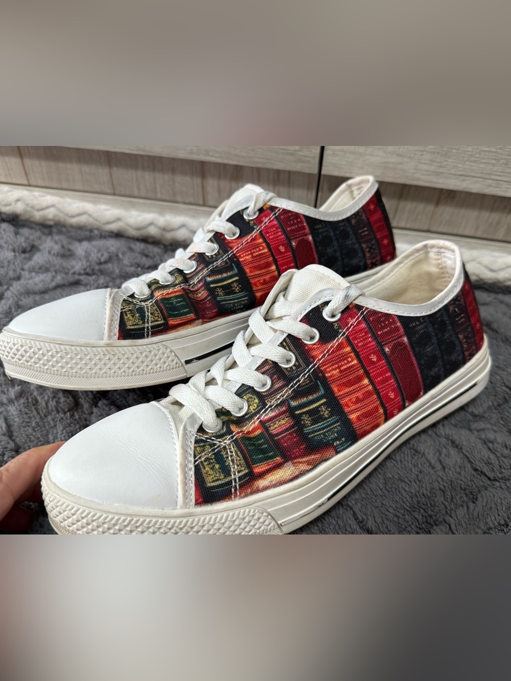 Book-Spine Print Canvas Sneakers - Red, Black, Green